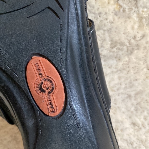 Earth Spirit Lissa Black Leather Comfort Slip On Sandals Womens Beach Size 9 - Picture 8 of 10